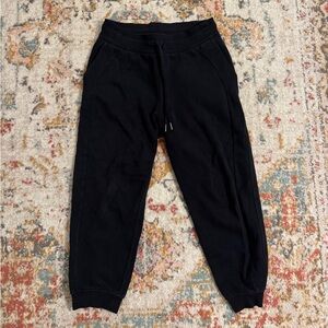 Lululemon Scuba High-Rise Jogger 7/8 length size 8